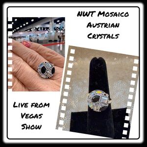NWT Gorgeous Austrian Crystal / 925 Silver Adjustable ring from Mosaico